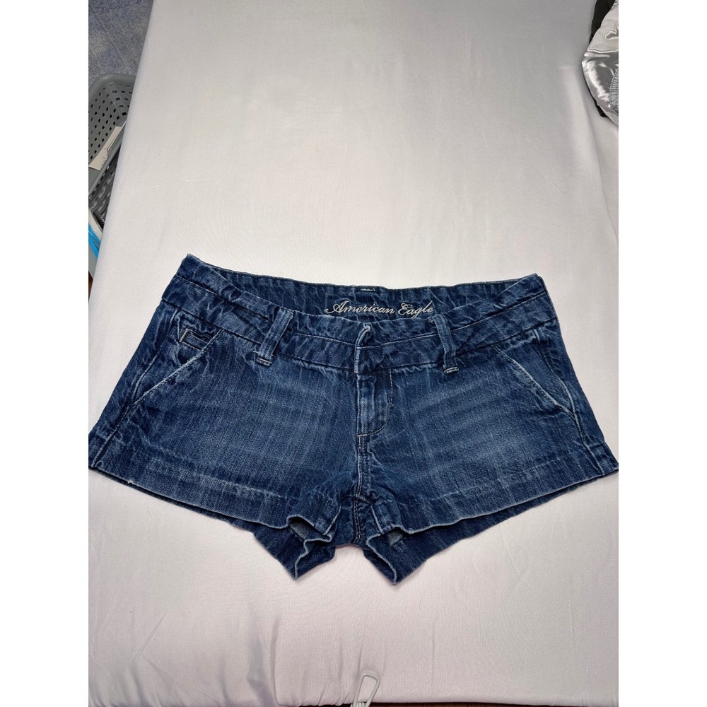 American Eagle Womens Low Rise Denim Shorts Dark Wash Blue Size 2 
Y2K Micro 09'